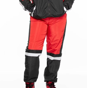 Conjunto de verano transpirable de dos piezas para mujer, personalizado por OEM, con chaqueta cortavientos de nailon con cremallera y pantalones cortos. - Product Image 4