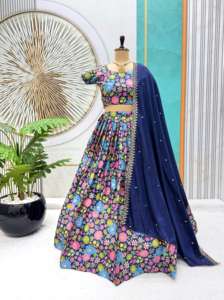 Nouvelle élégante vinaigrette indienne dernière tendance d'été imprimé fleuri Lehenga Choli avec paillettes et Zari travail exporté tenue indienne - Product Image 5