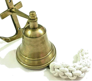 Campana de Latón Vintage con Diseño de Velero, Regalo de Halloween Campana Colgante Personalizada de Latón, Campana de Barco Hecha a Mano - Product Image 1
