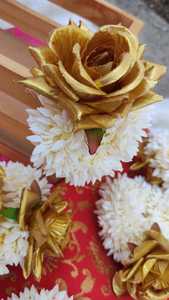 สายรัดข้อมือดอกกุหลาบเทียมสำหรับอินเดียปากีสถาน haldi Sangeet และงานแต่งงานผู้หญิงพลาสติกจัสมินผม - Product Image 3