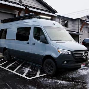 Autocaravana Económica 2026 Challenger 114, Euro 6, Una Habitación, Blanca, para 4-6 Personas, Ajustable, Venta al Por Mayor - Product Image 1