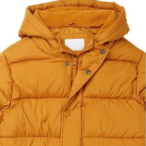 Chaquetas de poliéster a prueba de viento impermeables de manga larga personalizadas para hombre de High Street Diseño bordado con cremallera Servicio OEM Pakistán - Product Image 3