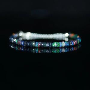 Bracelet manchette de luxe en argent sterling 925 plaqué or fait main, personnalisé avec pierre précieuse éthiopienne noire - Product Image 1