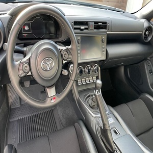 2023 T-o-y-o-t-a G R 8 6 6-Speed Manual bajo kilometraje y precio asequible en stock listo para su envío - Product Image 5