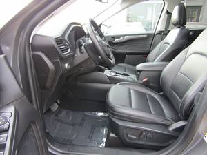 FORD ESCAPE TITANIUM AWD 2022 USADO, Volante a la Izquierda/Derecha - Product Image 4