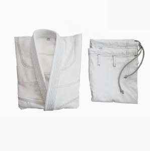 Meilleures ventes d'uniformes d'arts martiaux légers et personnalisables de karaté gi fabriqués au Pakistan MS-KG-011 - Product Image 4