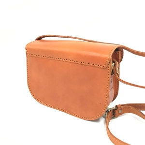 Bolso bandolera de cuero informal vintage clásico hecho a mano de moda de Indonesia para verano y primavera - Product Image 5