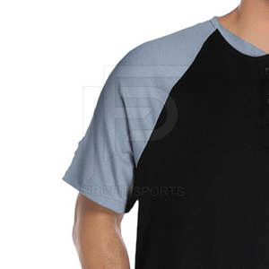 Ensemble de vêtements décontractés personnalisés de haute qualité pour hommes haut à manches courtes et short en couleurs contrastées techniques imprimées d'hiver - Product Image 6