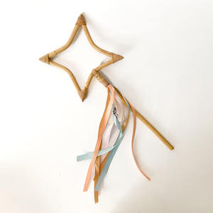 Jouets interactifs naturels de qualité supérieure baguettes magiques en rotin pour enfants en gros jouet de baguette de fée pour enfants - Product Image 1