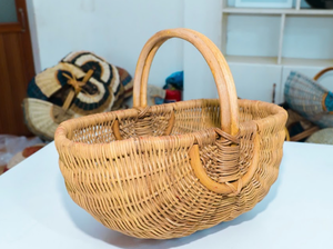 Cesta de ratán natural hecha a mano para decoración de almacenamiento en el hogar y estilo de vida ecológico - Product Image 4