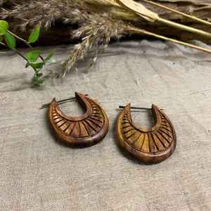 Wedding party <b>Gift</b> <b>Use</b> Women Wood Earring Low Price Natural Wooden Earrings Big Circle Styles for Women Girls Latest Design - Product Image 1