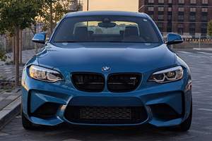 BMW M2 Turbo 6 cylindres, modèle 2018, d'occasion, équipement Executive, provenance du Texas et de Californie - Product Image 2