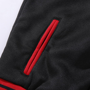 Chaqueta universitaria para hombre en blanco de diseñador con logotipo personalizado para hombre, ropa de calle roja y negra, chaqueta de béisbol universitaria de cuero para hombre - Product Image 3