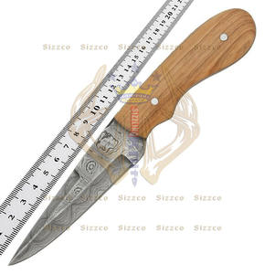 Beau couteau à lame fixe en acier Damas Sizzco pour la chasse et le camping personnalisable avec manche en bois d'olivier OEM - Product Image 2