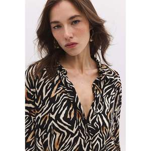 Camisa Estampada - Product Image 2