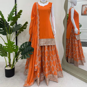 Sharara de Georgette Sintética con Elegancia Étnica Hecha a Mano, Top con Lentejuelas y Mangas Adicionales, Plazo y Dupatta Completamente Cosidos - Product Image 1