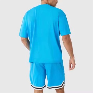 Conjunto de Camiseta y Pantalones Cortos Deportivos de Verano para Hombre, Transpirables, de Punto, con Tela de Rizo y Logotipo Estampado - Product Image 5