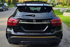 รถยนต์เมอร์เซเดส-เอเอ็มจี จีแอลเอ45 รุ่นเยลโลว์ไนท์อิดิชั่น ปี 2018 ระดับพรีเมียม เครื่องยนต์เทอร์โบ 4 สูบ 375 แรงม้า - Product Image 3