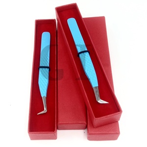 Pinzas para Pestañas al por Mayor GETUP BROSONS IMPEX, Recubrimiento en Polvo Azul Cielo, Punta Lisa de Acero Inoxidable de 90 Grados, Agarre de Diamante de 10 mm - Product Image 1