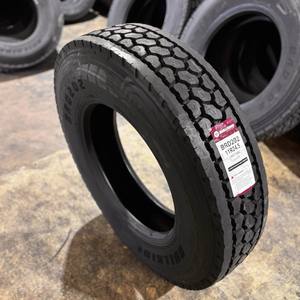 Pneus de camion lourd 11R24.5, structure radiale pour une meilleure répartition de la charge et un confort de conduite amélioré - Product Image 3