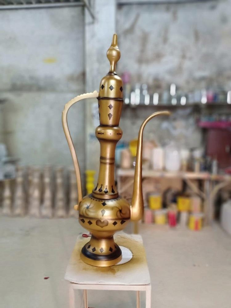 Or/blanc de perle et couleurs de coutume