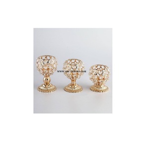 Ensemble de 3 tailles différentes décoration de table bougeoirs votifs métal couleur or cristal mariage et événements bougeoirs - Product Image 1