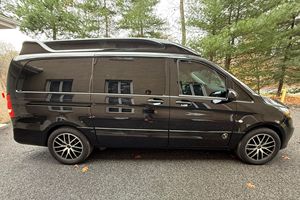 Mercedes-Benz Metris Explorer Conversion 2023 d'occasion en bon état - Product Image 4