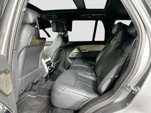 SÚPER NUEVO, SEMINUEVO Y A UN PRECIO EXCEPCIONAL: SUV DE LUJO L-R-R-R P615 SV AWD 2025, 606 HP, 4.4L V8 AUTOMÁTICO - Product Image 4