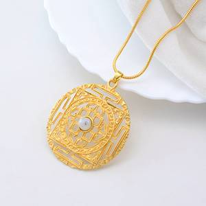 Mandala colgante collar chapado en oro latón con piedra lunar hecho a mano joyería espiritual venta al por mayor Boho declaración colgante - Product Image 4