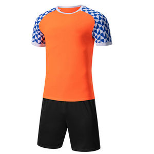 Maillot de football à col rond personnalisable Short à sublimation Vêtements de sport d'entraînement de football en salle Vêtements de football - Product Image 3