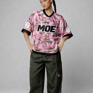 Maillot de football américain personnalisé unisexe en mesh camouflage rose, coupe oversize, manches courtes, fabrication OEM, marque privée, vente en gros, USA - Product Image 4