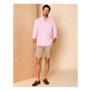 Chemise pour homme contemporaine et sur mesure, conçue pour offrir un confort élégant pour les tenues décontractées ou habillées au quotidien. - Product Image 2