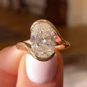 แหวนเพชรโมอิสซาไนต์ทองคำ 10K คุณภาพพรีเมียม เครื่องประดับชั้นดีสำหรับงานแต่งงานหรืองานหมั้น มีจำหน่ายในราคาส่งออก - Product Image 4