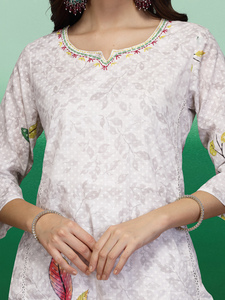Kurtis Rama, Kurti Indio Pakistaní para Mujer, Listo para Usar, Diseño Simple, Hermoso Trabajo de Hilo, Bordado en Algodón, Kurti Recto de Verano - Product Image 2