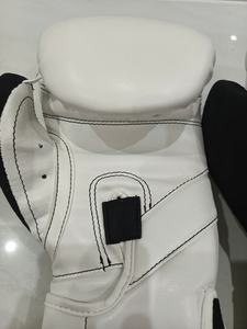 Manufacture Custom Made Winning Lace-up Boxing Gloves Cowhide Leather Custom Competition Boxing Gloves For Adults - Product Image 4