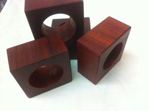 Anneaux de serviette en bois faits à la main, aux couleurs vives, avec des effets de tourbillon, des imprimés animaliers brillants et un style ange, parfaits pour les dîners et les cadeaux - Product Image 2