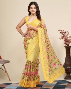 Ontdek De Nieuwste Trend In De Mode Met Sarees Met Cording-Sequentie, Met Verbluffend Geborduurd Werk Op Organza