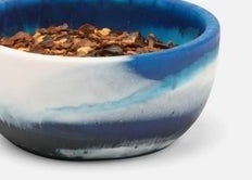 Elegante Ensaladera de Plástico Azul y Blanco con Forma Redonda, Ligera, Ecológica, Libre de BPA, Decoración para el Hogar para Uso Diario y Regalo - Product Image 3