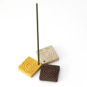 ที่วางธูปโทคินามิ มินิเซรามิกเป็นมิตรกับสิ่งแวดล้อม ชุด 3 ชิ้น - Product Image 1