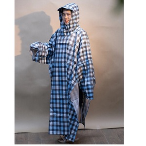 Chubasquero personalizado Tela de nailon 120cm de longitud Chubasqueros con capucha para una sola persona para ciclismo y motociclismo Hecho en Vietnam - Product Image 4