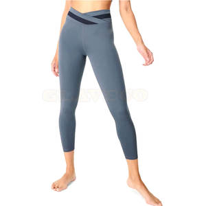 กางเกงโยคะผู้หญิงแบบใหม่สั่งตัดได้ สีพื้น ผ้าสแปนเด็กซ์/โพลีเอสเตอร์ แห้งเร็ว ระบายอากาศดี ไร้ตะเข็บ ผลิตในปากีสถาน ยืดหยุ่น - Product Image 2