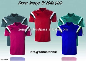 Camiseta de fútbol de manga corta con cuello redondo de poliéster de verano de alta calidad, logotipos privados personalizados, uniforme de fútbol al por mayor - Product Image 6