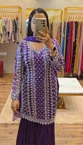 Fabricante de Trajes Salwar de Calidad Estándar en Seda Georgette Pesada con Bordado de Lentejuelas de Rayón de la India - Product Image 6