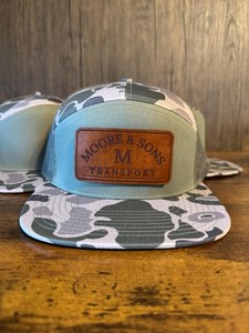 Sombrero de camionero plano de 7 paneles en blanco al por mayor para hombre gorras Snapback Richardson 168 con espalda de malla y logotipo personalizado al por mayor - Product Image 3