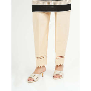 Pantalon KADENCE taille mi-haute en tissu crêpe brodé avec de magnifiques décorations brodées - Product Image 2