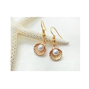 Pendientes de tuerca de lujo de calidad de exportación para mujer, diseño de piedra brillante, joyería de moda en oro para boda disponible para la venta - Product Image 5