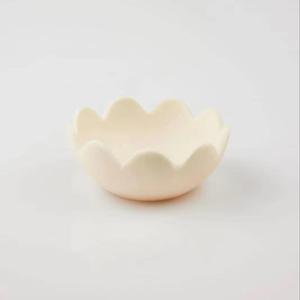 Bol à fruits en résine Bol cannelé de cuisine Bol décoratif élégant à volants noirs pour chambre moderne Maison Bureau Résine cannelée pour café - Product Image 2