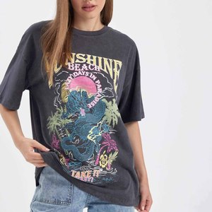 Camiseta de algodón con estampado personalizado para mujer Camiseta de manga corta con cuello redondo liso teñido en blanco - Product Image 3