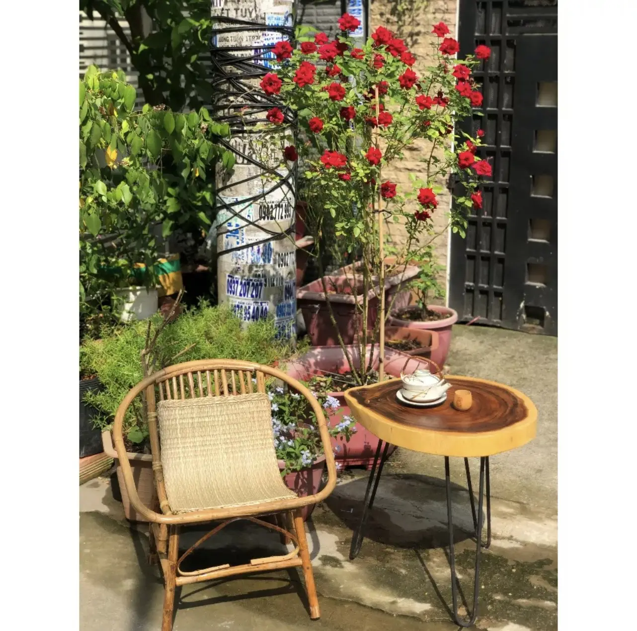 현대적인 스타일 자연 색상 수제 야외 가구 정원 등나무 고리 버들 알루미늄 대나무 의자 및 테이블