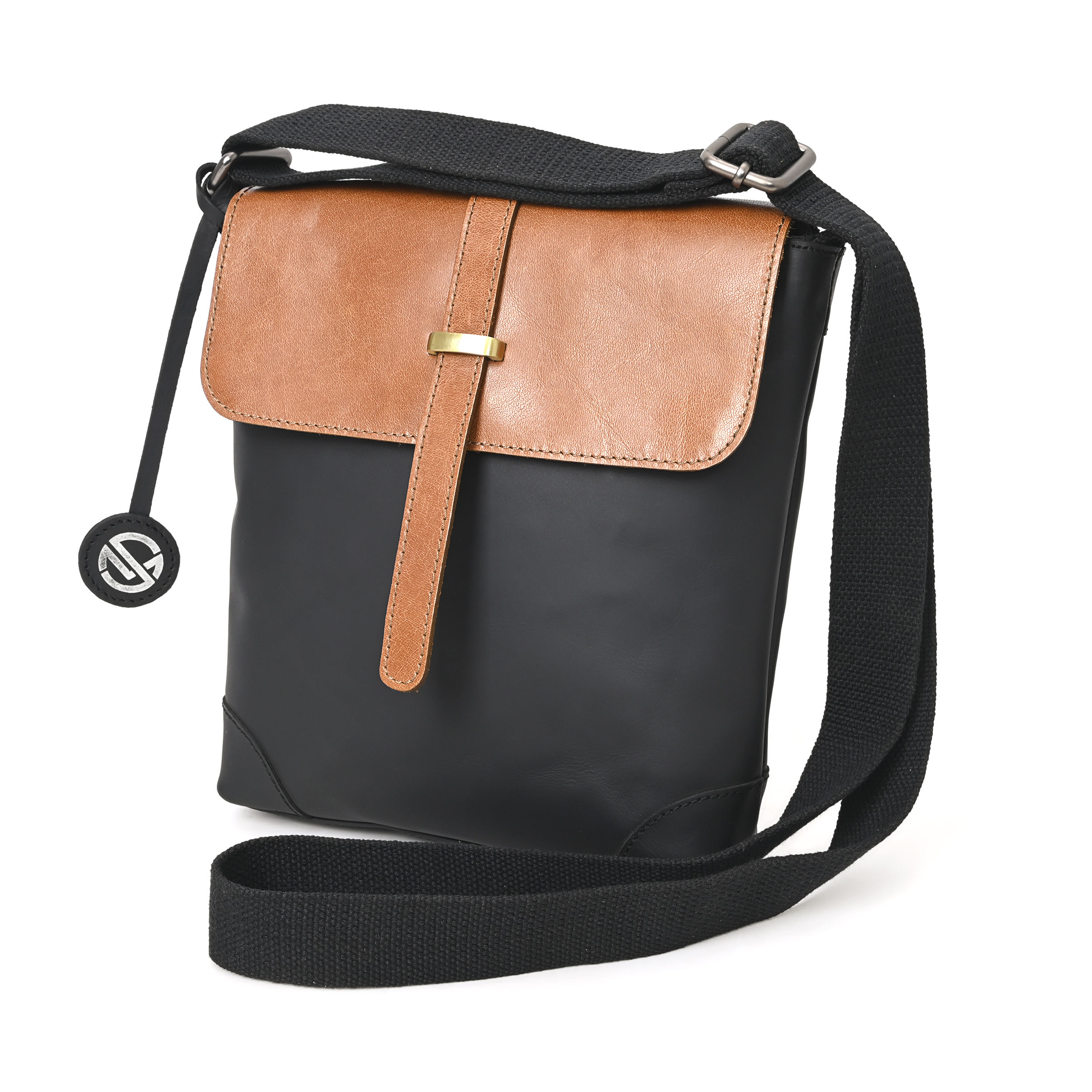 สีแทน + สีดำ